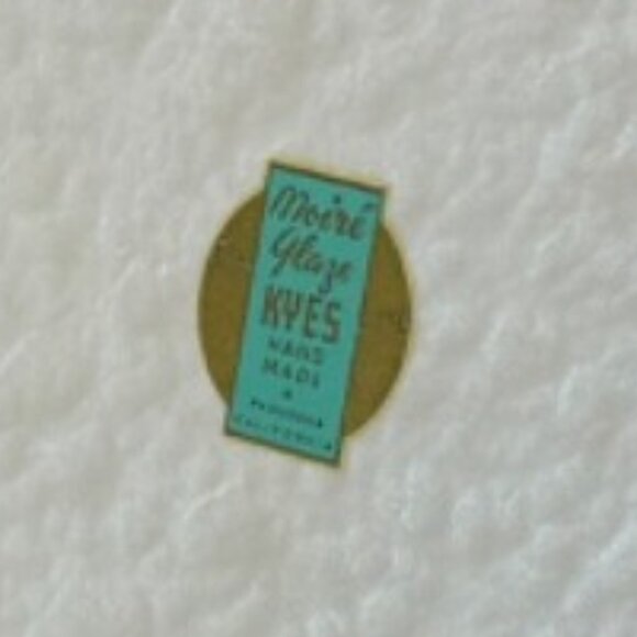 Vintage Mid-Century Morie Glaze KYES  Enameled  Tray White Round Handles 14" - Picture 5 of 7